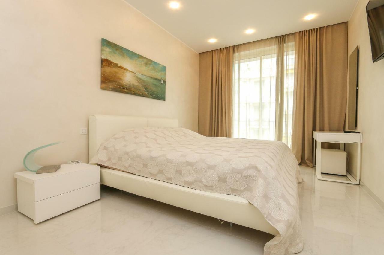 Seafront Modern Apartment Nisa Exterior foto